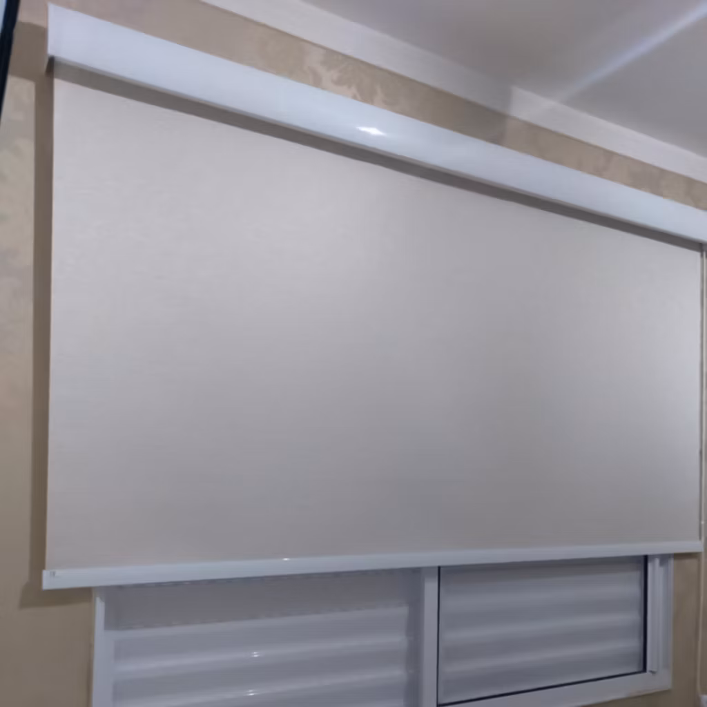Cortina Persiana Rolô Blackout Com Bandô 1;10m x 1;40m Veda Luz Blecaute Quarto Sala Escritório