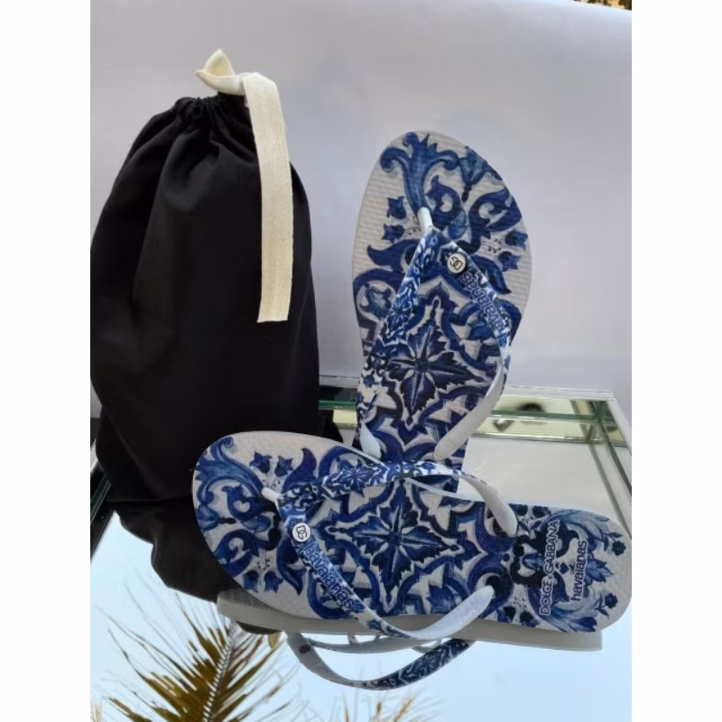 Kit Chinelo Feminino Sandália Macia Leve Estampada Lançamento com Bolsinha de Tecido de PRESENTE Pro