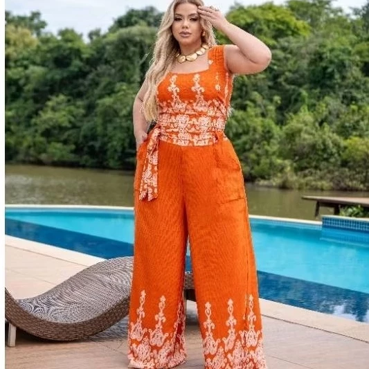 Conjunto pluss size calça pantalona e blusa croppe . tamanho único bom q veste do 46 ao 50